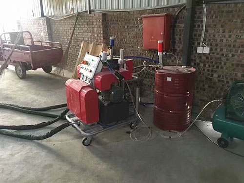 聚脲材料怎麼施工才有較好的防腐防水塗層?(圖1) 噴塗聚脲設備防腐施工案例